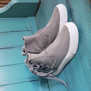 Blowfish Malibu Cuddlefish Gray Canvas High Top Zip Up Sneakers Woman's Sz 6.5